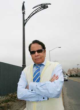 Green light! Photo legend Duggal has new bright idea