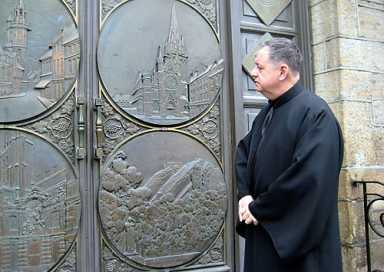 Church in state! Lebanese cathedral on Remsen needs help