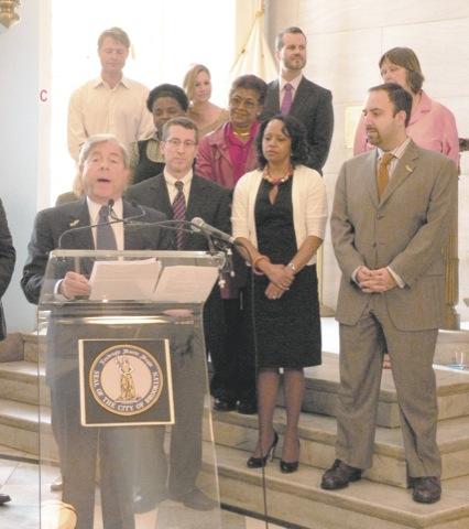 Tourists beat a path through Brooklyn portal