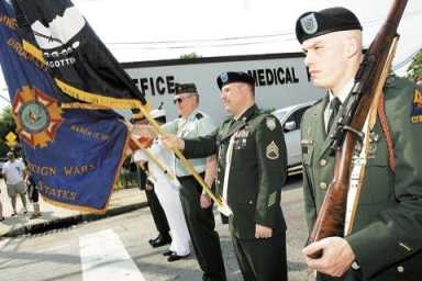 Snappy salute: residents honor U.S. Veterans