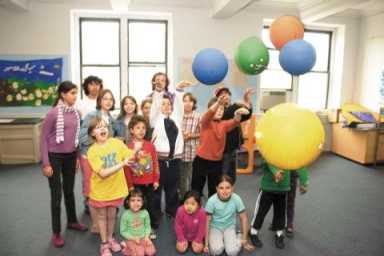 Making nice: It’s ‘Mitzvah Day’ at the Union Temple