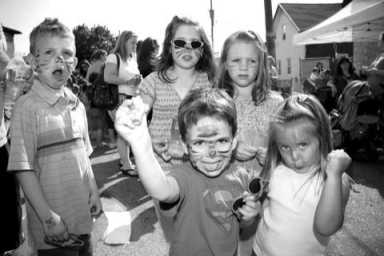 Block party fever grips residents of Devon Avenue