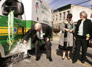 Flatlands volunteers dedicate new ambulance