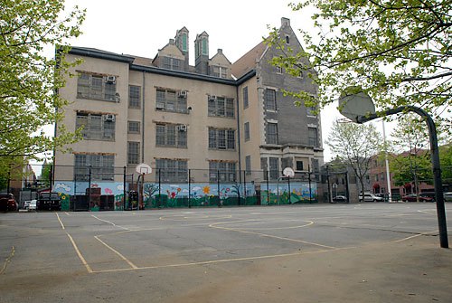 PS 133 parents don’t like new kids on the block