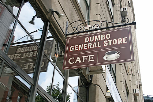 ‘General’ discontent over new sign at DUMBO store