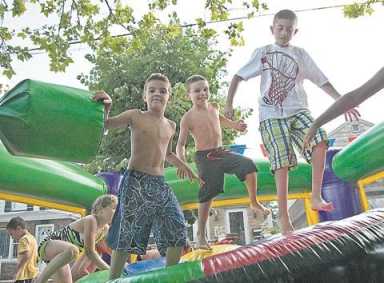 80th Street revels in glory of summer