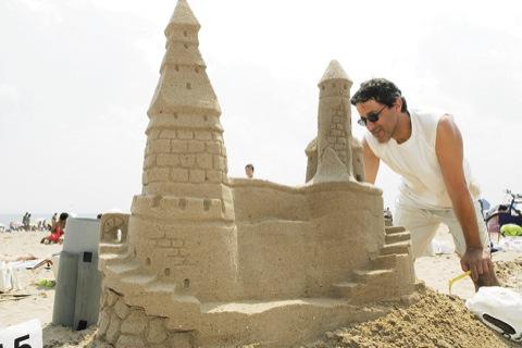 Sand is their mural at Coney Island contest