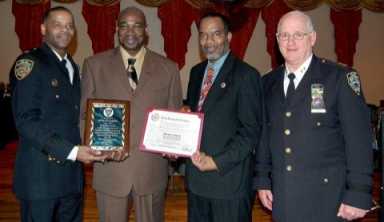 A Thanksgiving breakfast for 67 crimeâˆ’busters