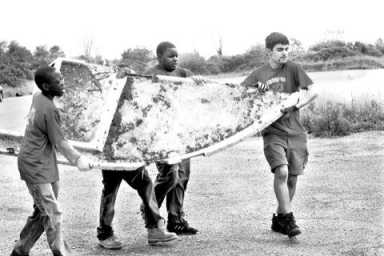 Scouts help ‘Floyd’ clean up its act