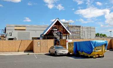 Canarsie strip mall sizzles with anticipation over new IHOP