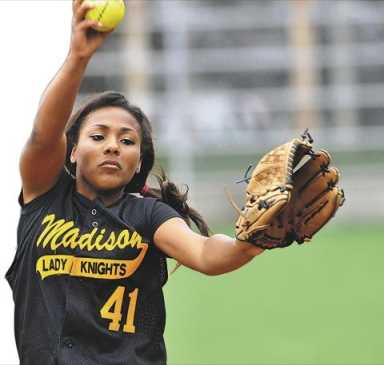 Bklyn softball: On target