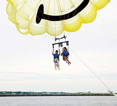 The OSFO goes parasailing — and Smartmom finally learns to cut the cord