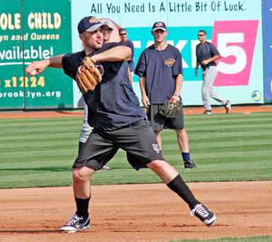 Wright here, right now! Met star takes BP at Keyspan