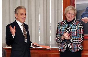 Chancellor tours SUNY Downstate