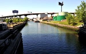 Luncheon serves up Canal under microscope