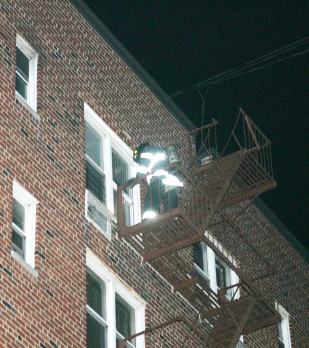 Blaze rips through Nostrand Avenue hi-rise.