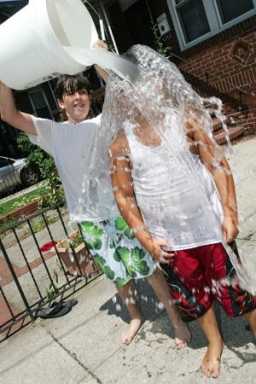 Ryder avenue gets rid of traffic for a day