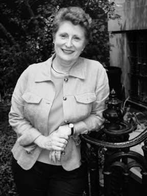 Up close look at Jo Anne Simon