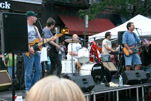 No ‘Comfort’ for this Brooklyn bar band