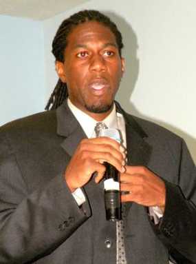 Despite Low Turnout, Challenger Trounces Incumbent in Hotly Contested Race