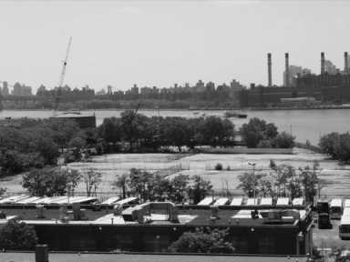 Guv, mayor say ‘Ahoy’ to new sludge ships