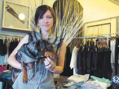 Walk-ing right on by Grand St. shops