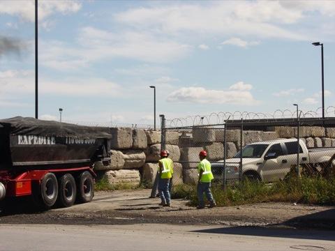 Coal tar probe begins near Maspeth Avenue