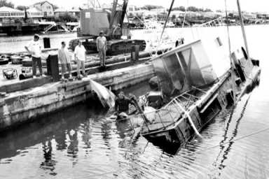 Taskforce on the job at Mill Basin Inlet