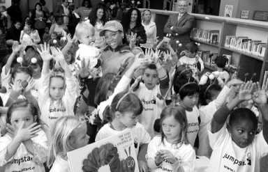 Rap superstar helps inspires kids to read