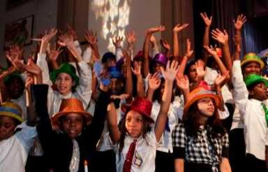 ‘Tis the season for holiday fun and games