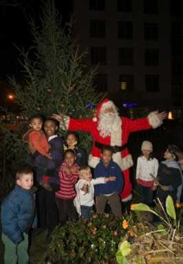 ‘Tis the season for caroling and good cheer at Bethlehem Lutheran church