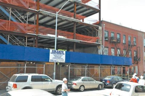 North 1st Street resident narrowly escapes crushing