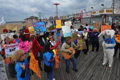 Ride advocates file suit against city