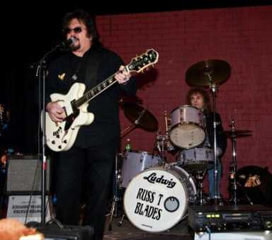BIG rocks the house with Vanilla Fudge