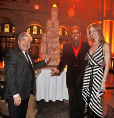 One Hanson Place is back!