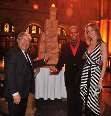 One Hanson Place is back!