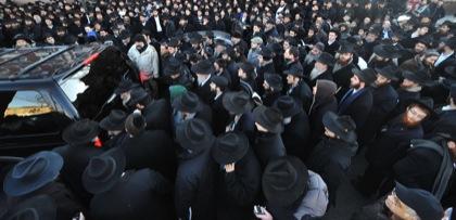 Hasidic community mourns crash victim