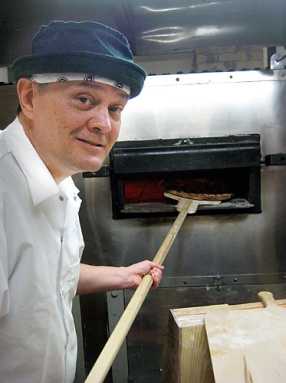 Totonno’s is back, baby, they’re back!