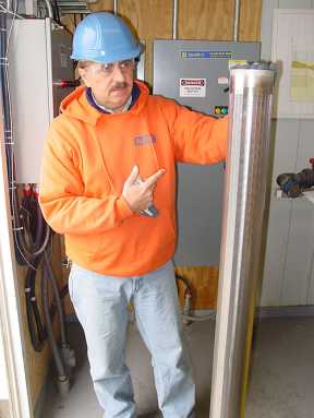 At Greenpoint oil spill, it’s a good thing to suck