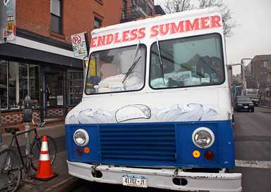 Keep un-trucking! Bedford merchants resent food carts
