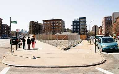 Mini mall coming to desolate Williamsburg triangle