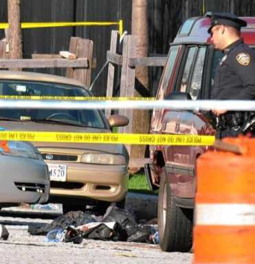 Mistakes — by thug <i>and</i> cops — apparently led to Green-Wood shooting