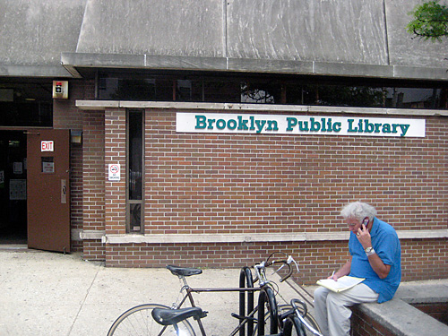 Greenpoint Library to close — but only for repairs