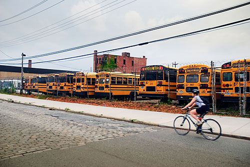 Idle theat! Hook bus lot violates state law