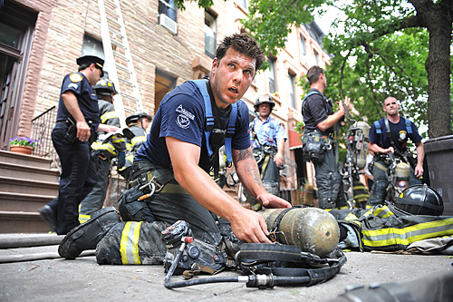 Hot hero saves old lady from 10th Street blaze