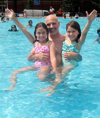 Double D-lightful as Gowanus pool reopens