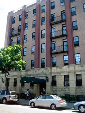 Inside job? Greene Ave tenants say crooks had the keys!