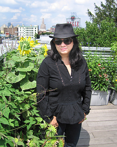 The Saturday feature: She turned her roof into a farm!