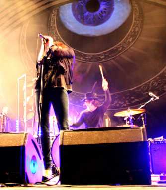 Dead Weather’s Celebrate Brooklyn show had the ‘White’ stuff