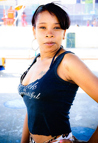 She’s 40? This pool is a fountain of youth!